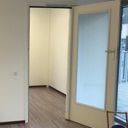 Protezione antitrauma salvadita per porte apertura 180° non smontabile