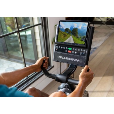 Schwinn 590R Recumbent Bike