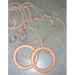 Anelli in legno con fune