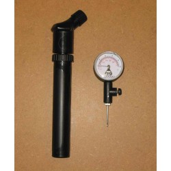 Pompa a mano doppia azione per palloni