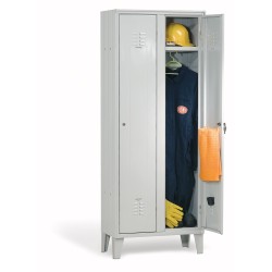 Armadio spogliatoio tradizionale a 2 vani cm. 70 x 50 x 180 h Armadio spogliatoio tradizionale a 2 vani cm. 70 x 50 x 180 h