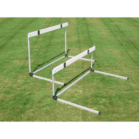 Ostacolo in alluminio staggetta in abs altezza regolabile da 45 a 76,2 cm.